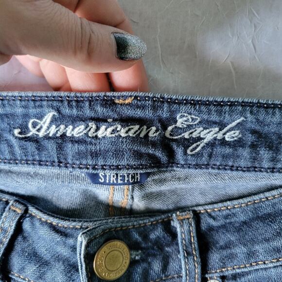 American Eagle Low Rise Medium Wash Skinny Jeans sz 2 - Picture 5 of 9